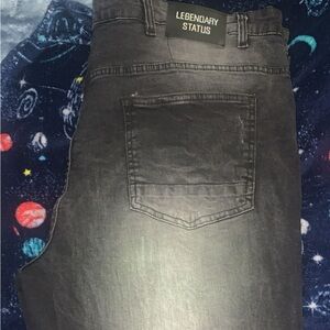 (BLACK) Legendary Status Men’s Size 44